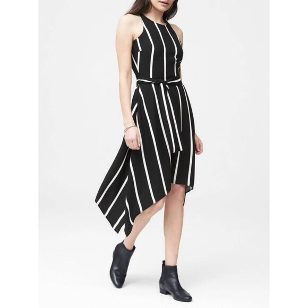 Banana Republic Asymmetrical Tie Front Sundress Black and White